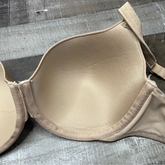 Cacique True Embrace T-Shirt Bra size 42C - Picture 7 of 9